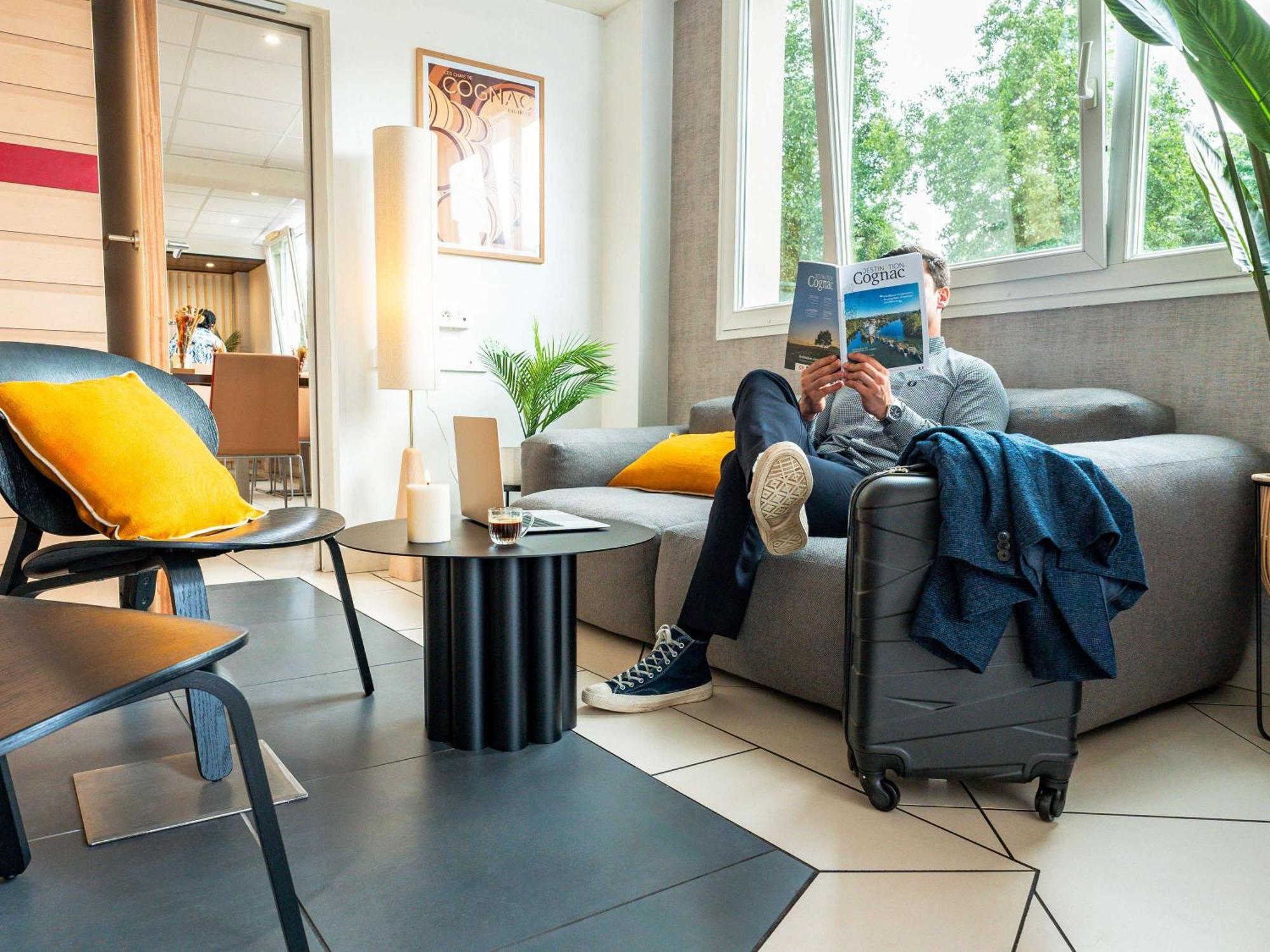 Hotel Ibis Cognac Centre Экстерьер фото