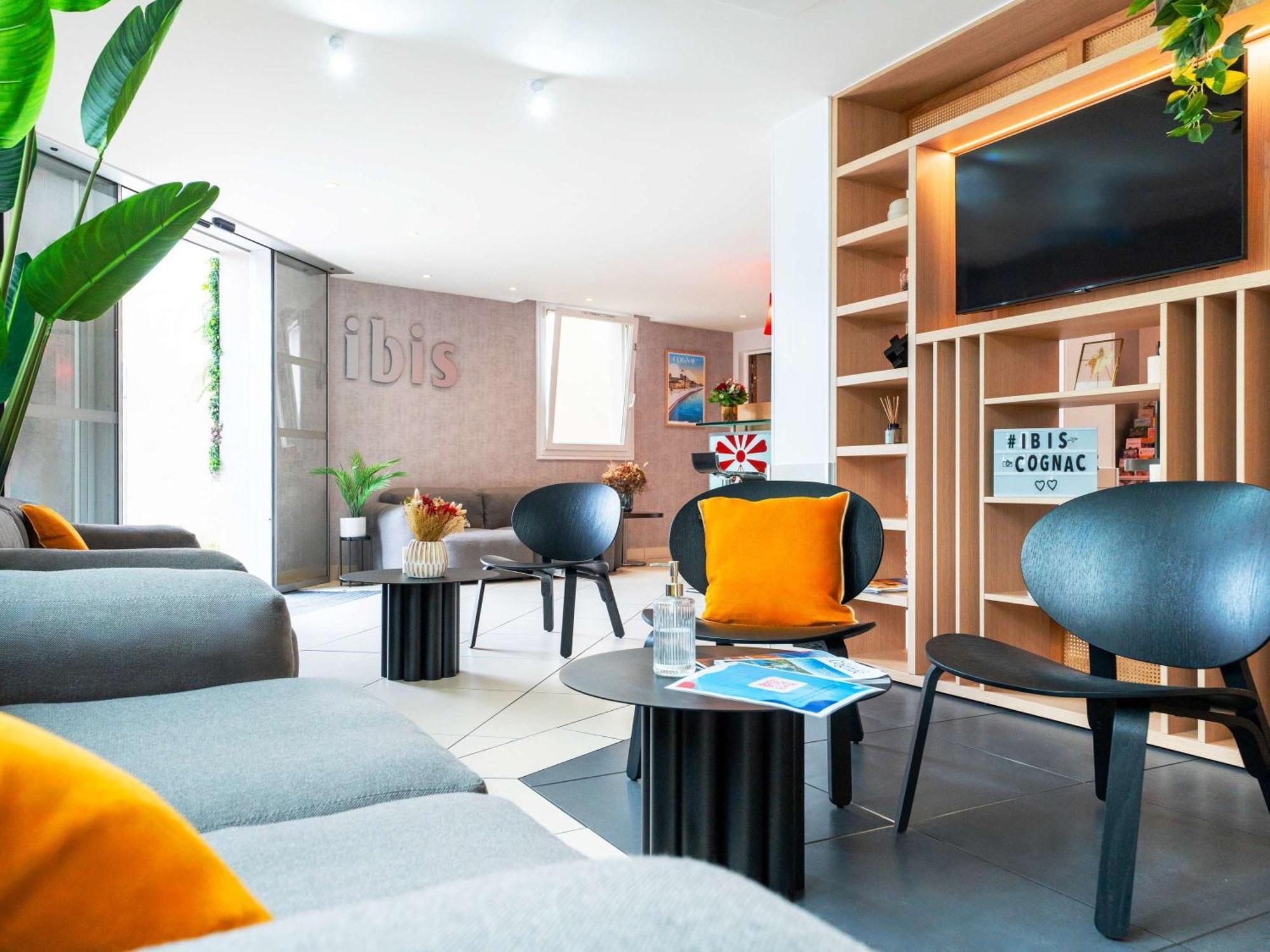 Hotel Ibis Cognac Centre Экстерьер фото